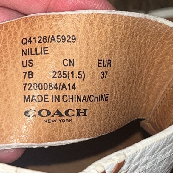 Coach women’s Nillie Tan and White Sandals with Braided Straps size 7 - Picture 5 of 6